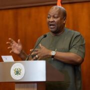 Cocoa farmers to get 70% price guarantee • Govt pushes law to improve earnings -President Mahama - Ghana