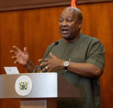 Cocoa farmers to get 70% price guarantee • Govt pushes law to improve earnings -President Mahama - Ghana