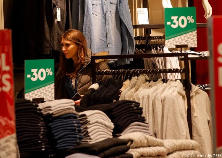 EU Mandates End to Unsold Fashion Waste: New Regulations Target Retailers and Manufacturers - International